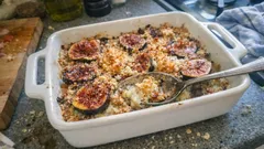 Gratin de figues crémeux et légèrement caramélisé : le dessert au four sans stress