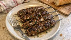 Brochettes de kafta libanaises : agneau, persil et oignon, simples et bien juteuses