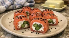 Roulés de saumon fumé au chèvre et asperge verte, façon maki (à préparer à l’avance)