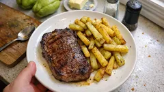 Frites de chayotte à la poêle : l’accompagnement léger qui change avec un faux-filet