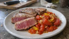 Thon frais à la catalane à la plancha : saisi minute, légumes croquants