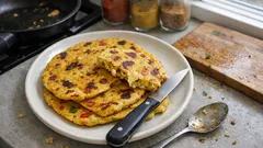Galettes à la farine de pois chiche à la poêle : moelleuses, épicées, prêtes en un rien de temps